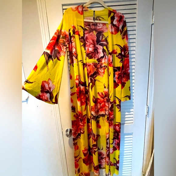 Colorful floral M Sheer Duster / Cover Up - Picture 1 of 5
